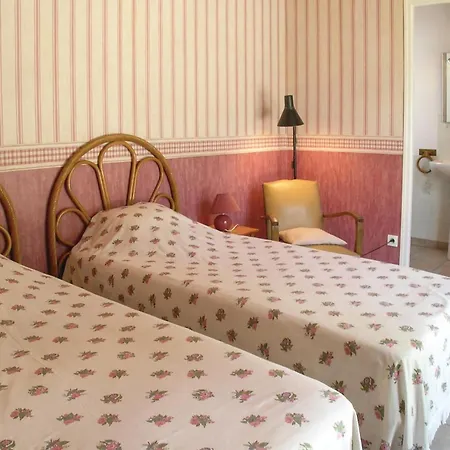 Tatil Evi Three-bedroom In Sur